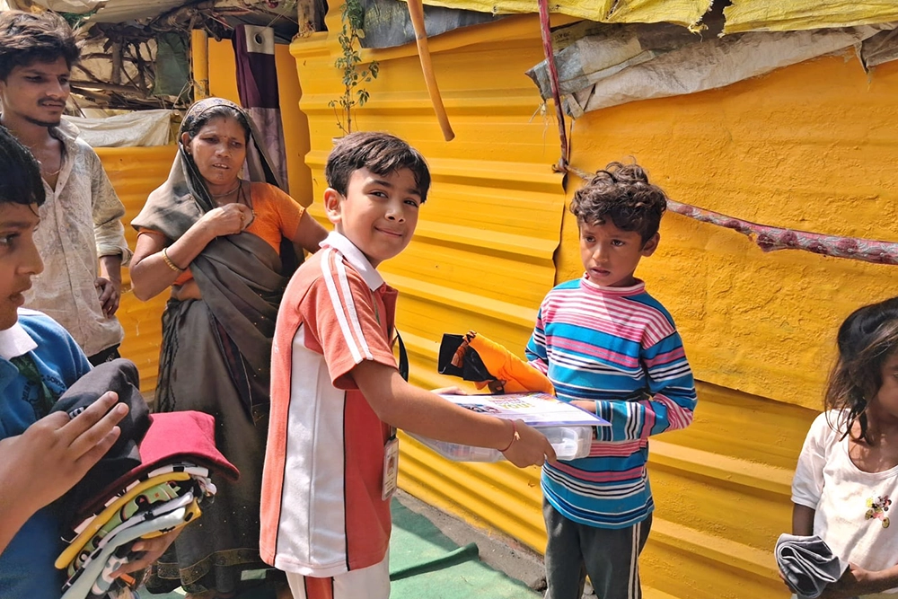 A philanthropic act for the underprivileged children 03