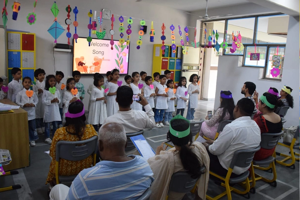 Delhi Public School Indore hosted Open House Family Day Celebration Bandhan for Grades 1 to 2 05