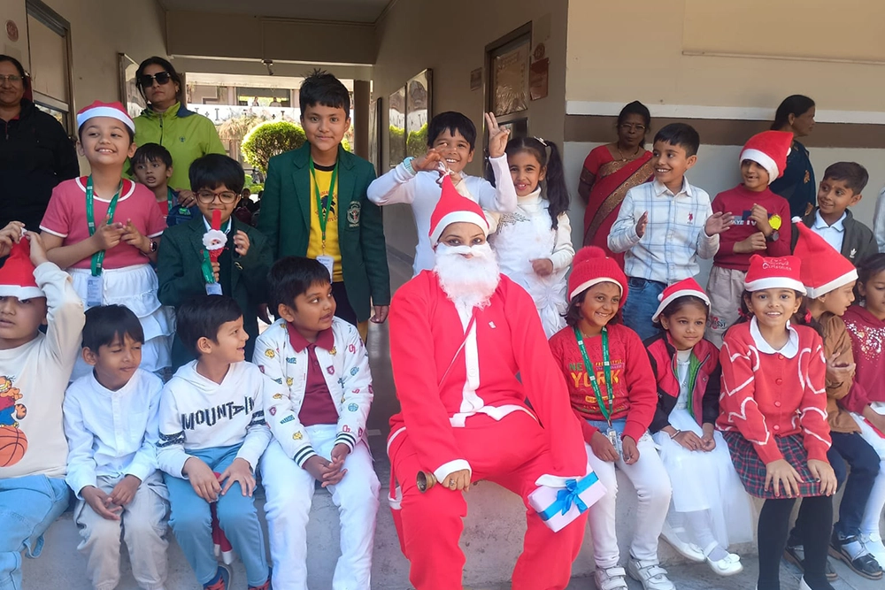 Class II celebrated Christmas joyfully 03
