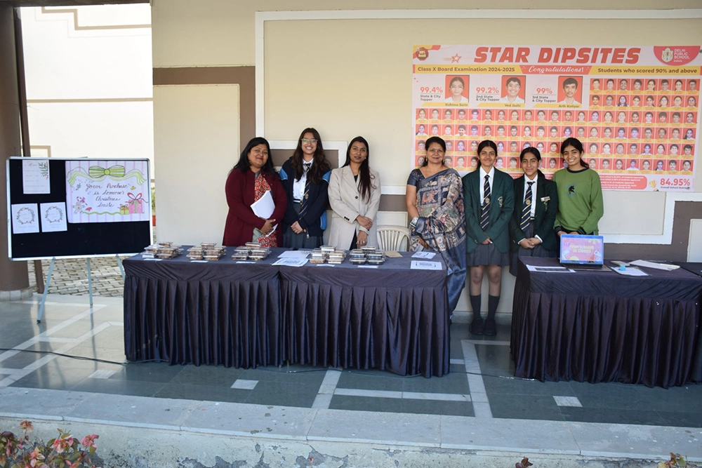 Commerce Club and Photography Club 'Shutterbugs 05