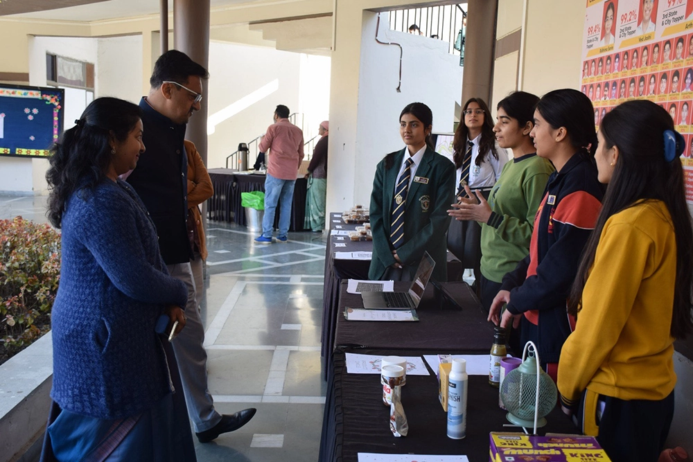 Commerce Club and Photography Club 'Shutterbugs 07