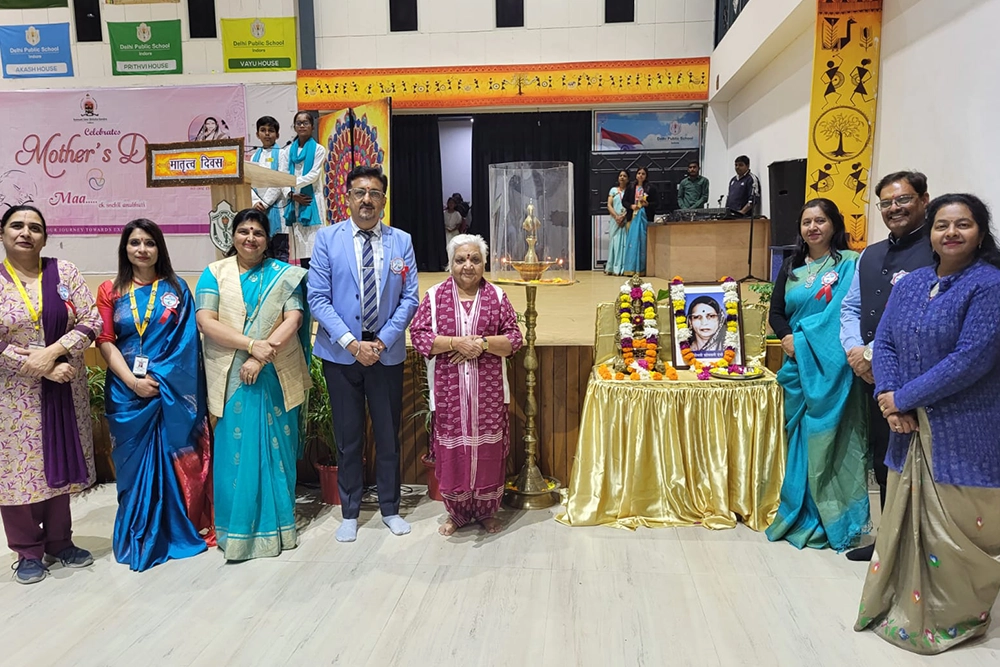 Somvatidevi Shiksha Kendra, Indore Celebrated Mother’s Day 01