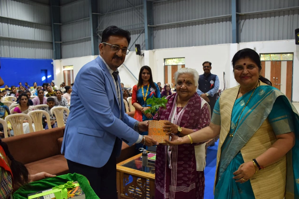 Somvatidevi Shiksha Kendra, Indore Celebrated Mother’s Day 07